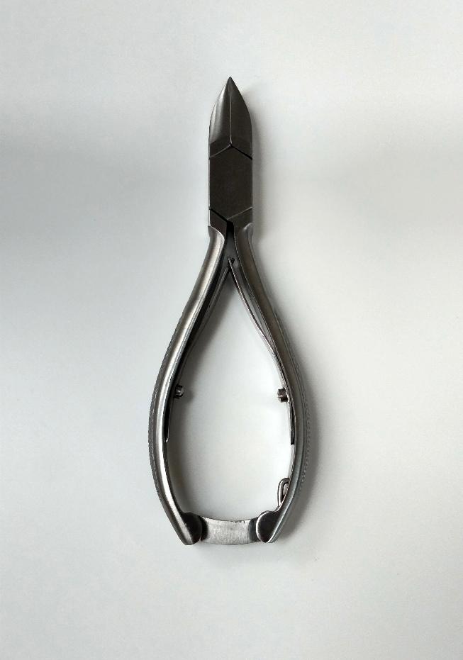 Nail Scissor With Spring 14cm