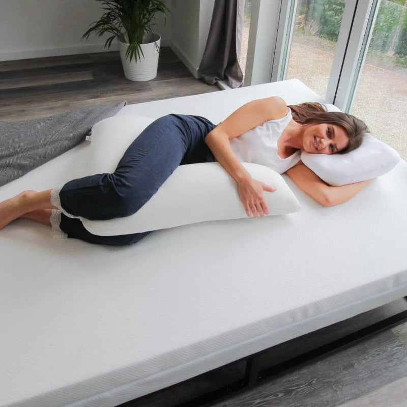 Putnams V Pillow including Polycotton Cover